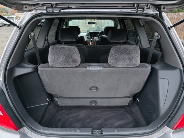 2000 Honda Odyssey JDM car for sale — photo 8 of 12