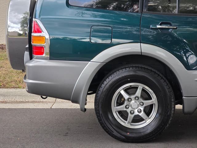 1999 Mitsubishi Pajero JDM car for sale — photo 20 of 25