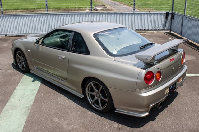 2001 Nissan Skyline JDM car for sale — photo 9 of 25