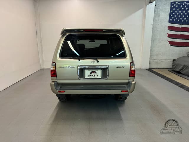 2000 Toyota Hilux Surf JDM car for sale — photo 16 of 25