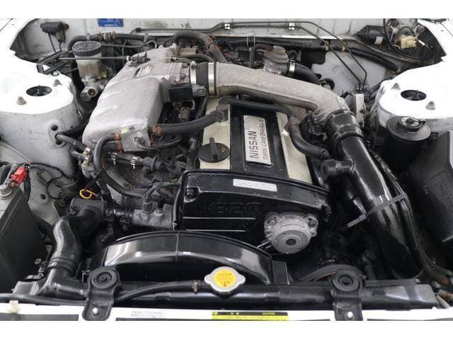 1989 Nissan Skyline JDM car for sale — photo 6 of 17
