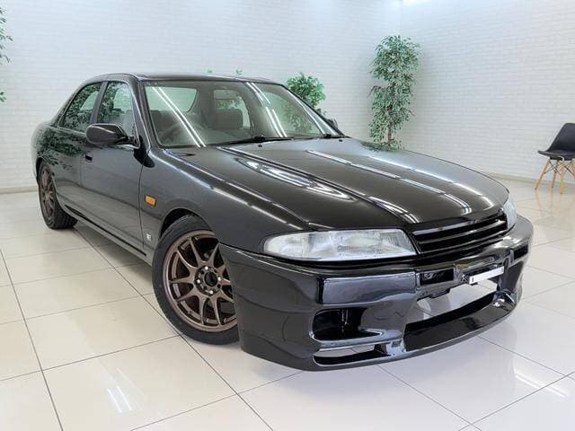 1998 Nissan Skyline JDM car for sale — photo 2 of 17