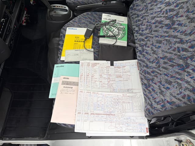 2000 Isuzu Elf JDM car for sale — photo 20 of 20