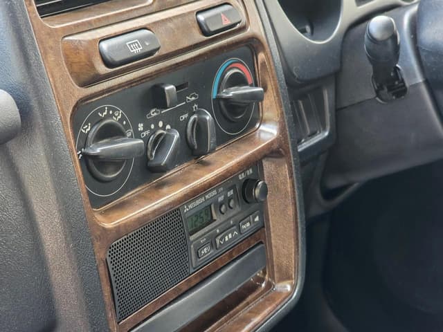 1998 Mitsubishi Pajero Mini JDM car for sale — photo 17 of 25