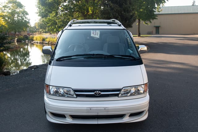 1998 Toyota Estima JDM car for sale — photo 2 of 15
