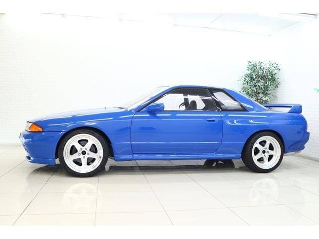 1989 Nissan Skyline JDM car for sale — photo 15 of 18