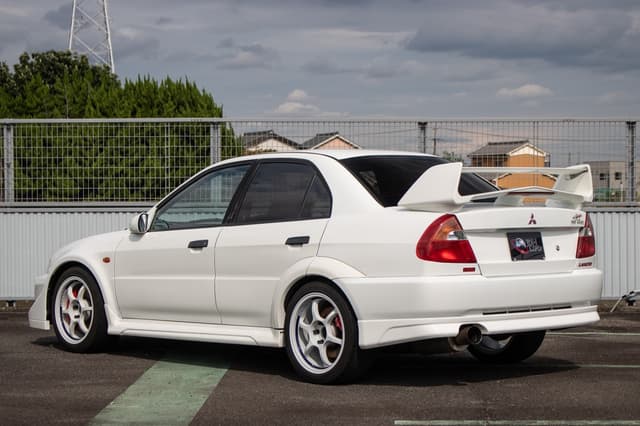 2000 Mitsubishi Lancer Evolution JDM car for sale — photo 4 of 25