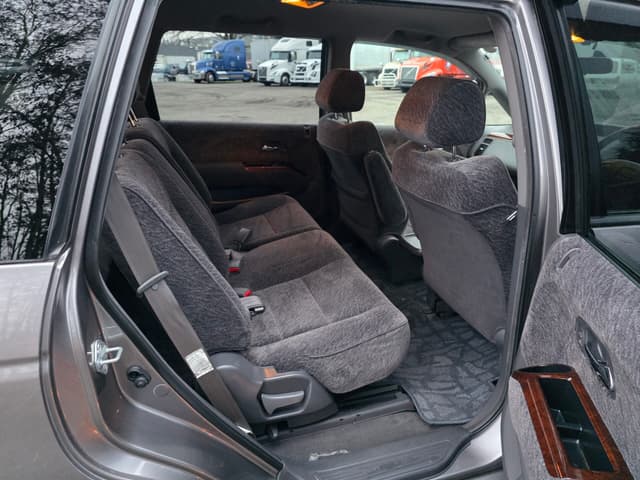 2000 Honda Odyssey JDM car for sale — photo 5 of 12