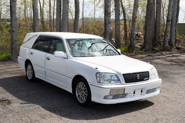 2001 Toyota Crown JDM car for sale — photo 7 of 15