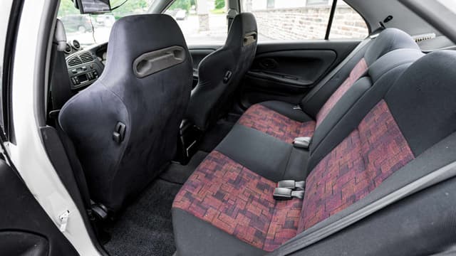 1997 Mitsubishi Lancer JDM car for sale — photo 18 of 25
