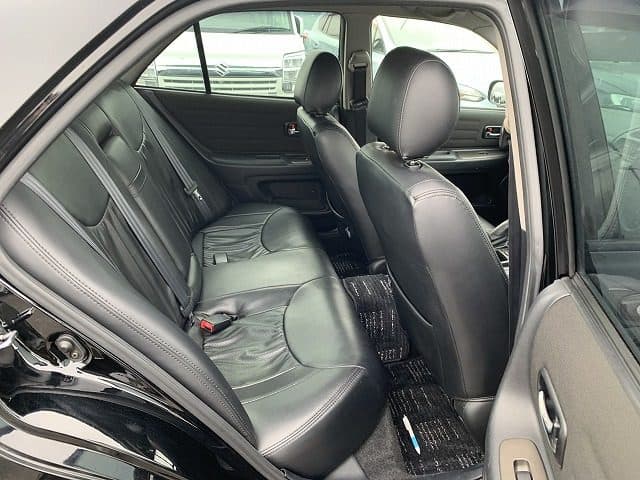 2001 Toyota Altezza JDM car for sale — photo 9 of 12