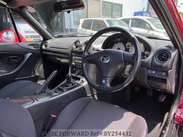 2001 Mazda Roadster (Eunos Roadster / MX-5) JDM car for sale — photo 13 of 19