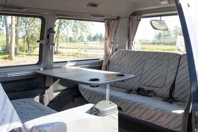 1999 Mitsubishi Delica JDM car for sale — photo 11 of 15