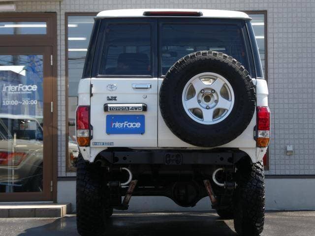 2000 Toyota Land Cruiser JDM car for sale — photo 11 of 19