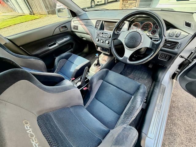 2001 Mitsubishi Lancer Evolution JDM car for sale — photo 2 of 25