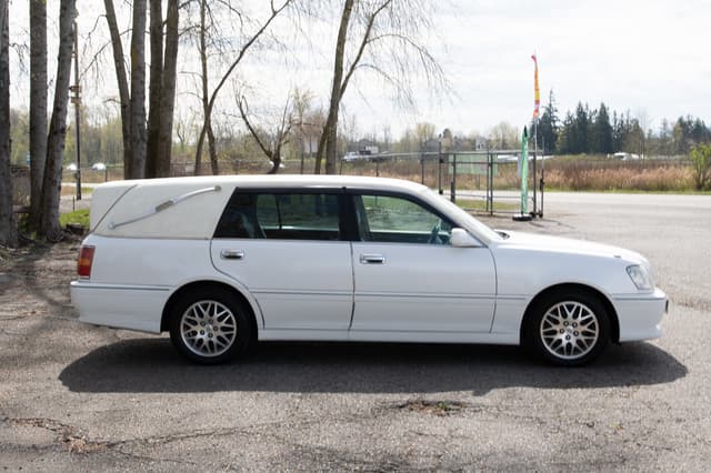 2001 Toyota Crown JDM car for sale — photo 8 of 15