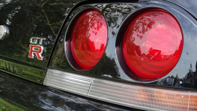 1996 Nissan Skyline JDM car for sale — photo 18 of 25