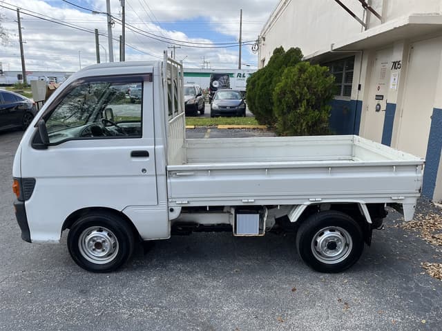 1996 Daihatsu Hijet JDM car for sale — photo 4 of 17