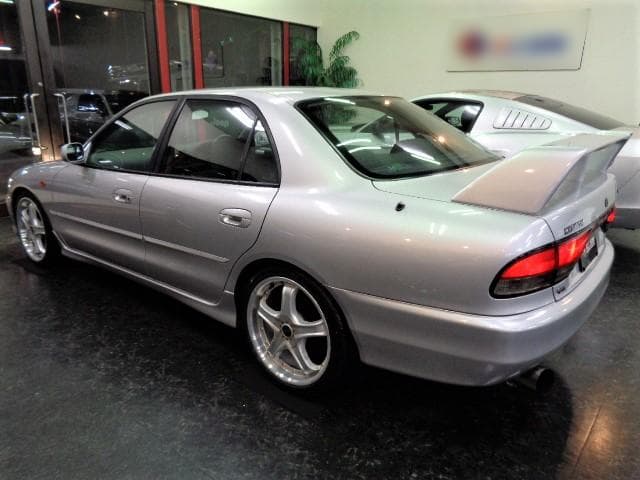 1995 Mitsubishi Galant JDM car for sale — photo 18 of 25
