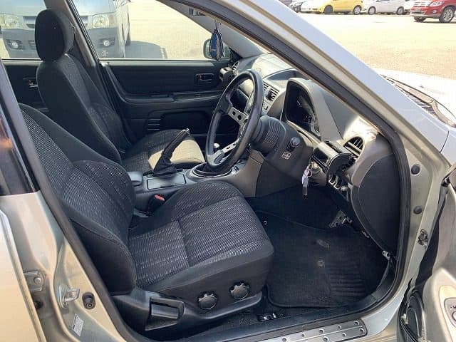 1999 Toyota Altezza JDM car for sale — photo 6 of 12