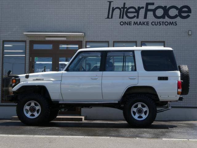 2000 Toyota Land Cruiser JDM car for sale — photo 8 of 19