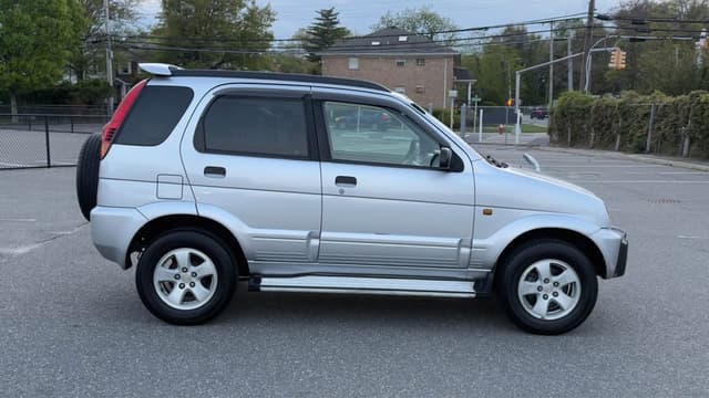 1997 Daihatsu Terios JDM car for sale — photo 2 of 19