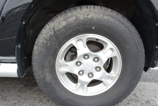 2008 Mitsubishi Pajero JDM car for sale — photo 12 of 25