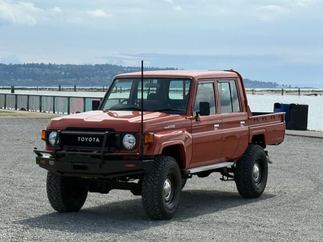 2001 Toyota Land Cruiser JDM car for sale — photo 20 of 25