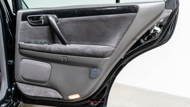 2001 Toyota Crown JDM car for sale — photo 19 of 25