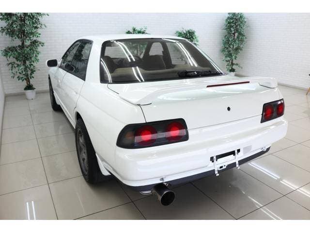 1989 Nissan Skyline JDM car for sale — photo 4 of 17