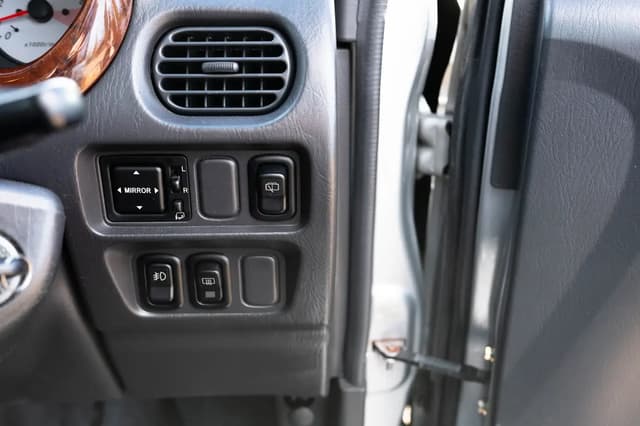 2000 Daihatsu Move JDM car for sale — photo 10 of 22