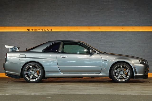 2001 Nissan Skyline JDM car for sale — photo 10 of 25