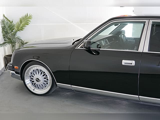 1999 Toyota Century JDM car for sale — photo 7 of 25