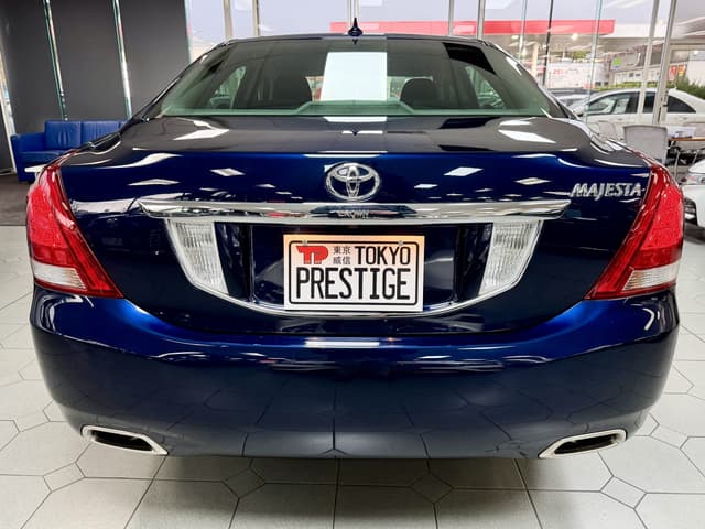 2012 Toyota Crown JDM car for sale — photo 4 of 5