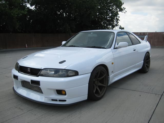 1995 Nissan Skyline JDM car for sale — photo 3 of 25