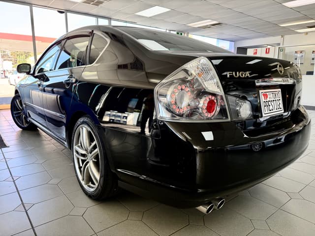 2007 Nissan Fuga JDM car for sale — photo 3 of 5