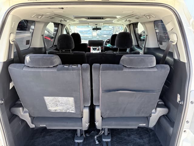 2008 Toyota Alphard JDM car for sale — photo 13 of 17
