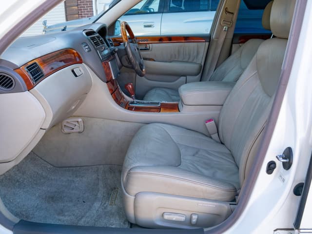 2001 Toyota Celsior JDM car for sale — photo 13 of 20
