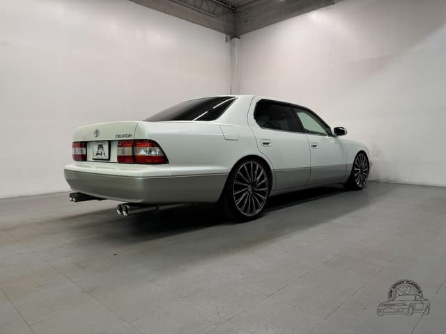 1995 Toyota Celsior JDM car for sale — photo 12 of 25