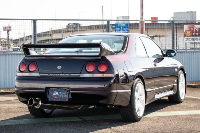 1996 Nissan Skyline JDM car for sale — photo 14 of 25
