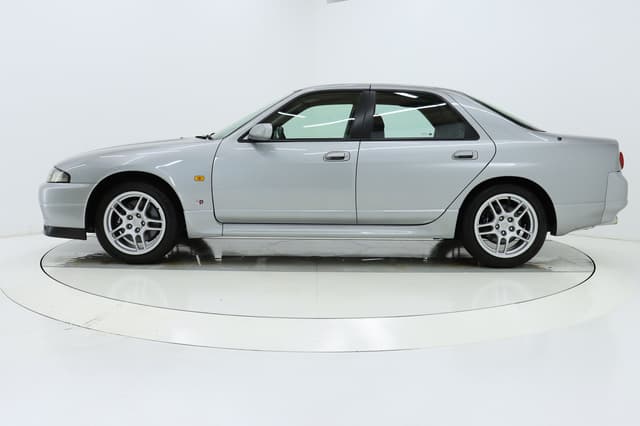 1998 Nissan Skyline JDM car for sale — photo 7 of 25