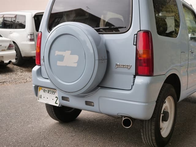 2001 Suzuki Jimny JDM car for sale — photo 13 of 25