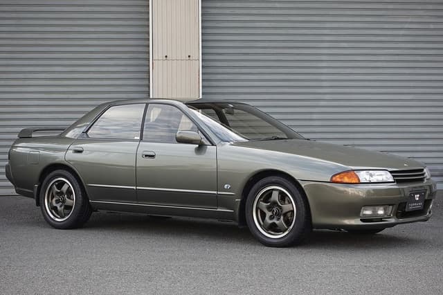 1992 Nissan Skyline JDM car for sale — photo 5 of 25