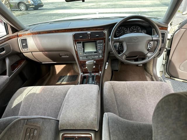 1996 Nissan Cima JDM car for sale — photo 12 of 25