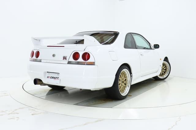 1996 Nissan Skyline JDM car for sale — photo 2 of 10