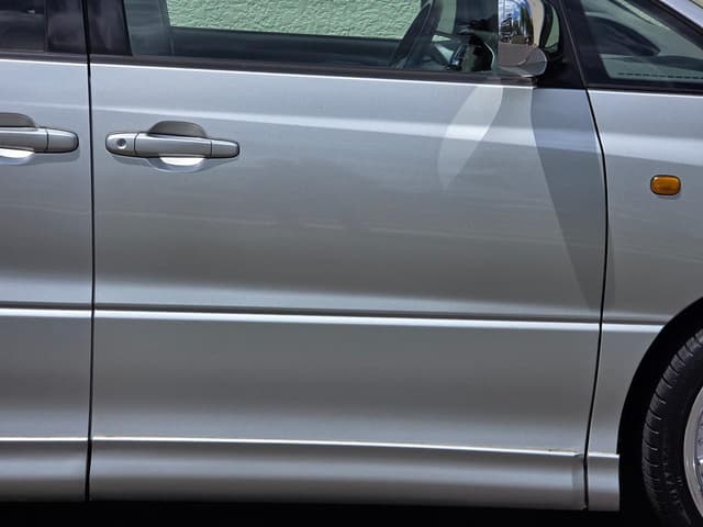 2000 Toyota Estima JDM car for sale — photo 9 of 25