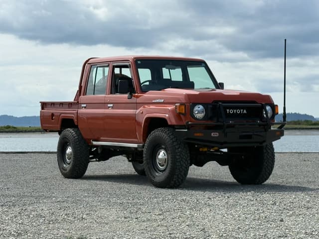 2001 Toyota Land Cruiser JDM car for sale — photo 8 of 25