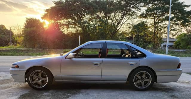 1990 Nissan Cefiro JDM car for sale — photo 8 of 12