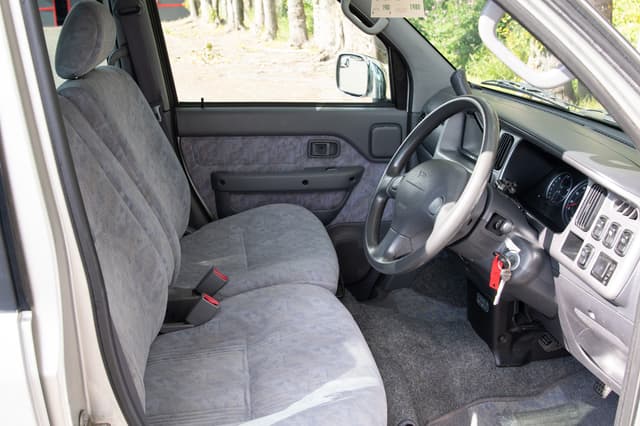 2001 Daihatsu Atrai JDM car for sale — photo 10 of 15