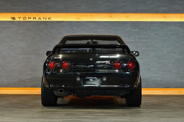 1989 Nissan Skyline JDM car for sale — photo 7 of 25